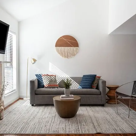 Villa Cozy 2Br Retreat In Dt Austin Pets And Parking!